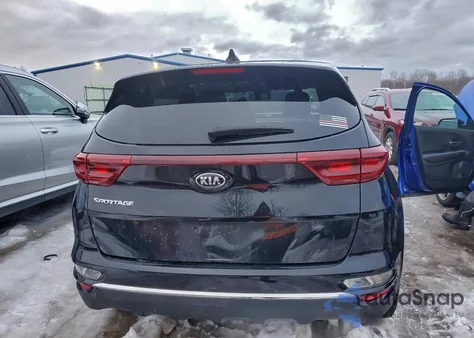 2021 Kia Sportage Lx z USA, uszkodzony, nr VIN KNDPMCAC6M7906017